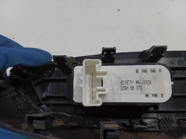 MAZDA D10E685L6 в наличии Винница