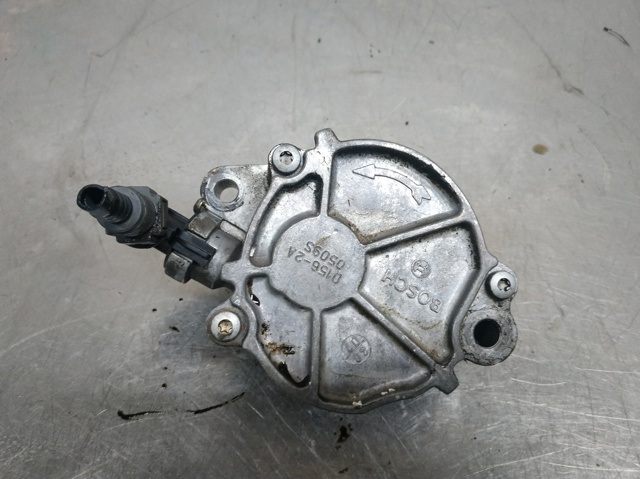 Bomba a vácuo D1562A PEUGEOT
