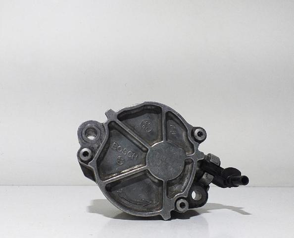 Bomba a vácuo D1562C2 PEUGEOT