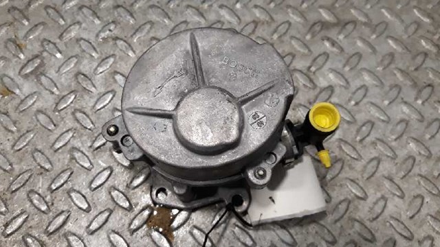 RENAULT D163322916 Вакуумный насос в наличии Чернигов