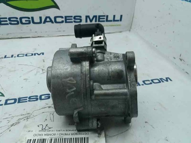 RENAULT D163451323 Вакуумный насос в наличии Кривой Рог