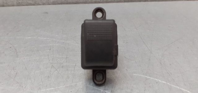 MAZDA D39766370 Кнопка включения мотора стеклоподъемника передняя правая в наличии Павлоград