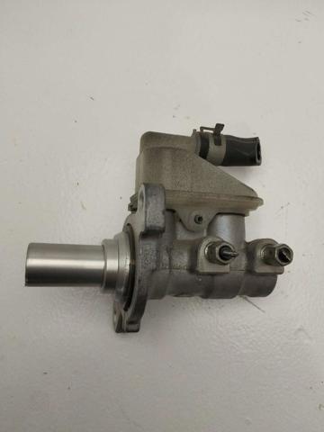 Cilindro mestre do freio Nissan Murano Z51