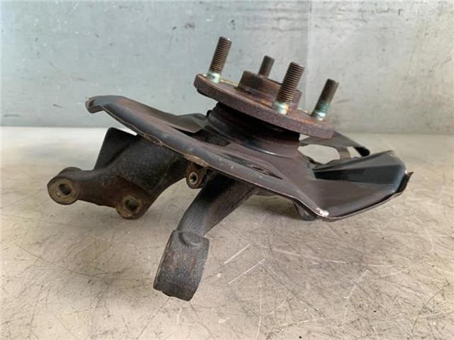 D65133021A MAZDA Цапфа (поворотный кулак) передний правый купить в Ровно