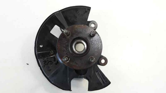 MAZDA D65133021A Цапфа (поворотный кулак) передний правый в наличии Украина