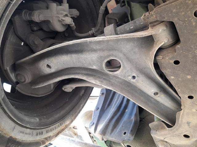 MAZDA D65134300D Нижний рычаг в наличии Черновцы
