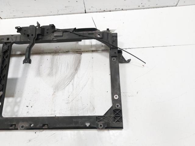 D65153110D MAZDA Рамка радиатора купить в Ужгород