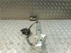 Motor de acionamento de vidro da porta dianteira direita D6515858X MAZDA