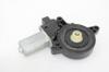 Motor de acionamento de vidro da porta dianteira direita D6515858X MAZDA