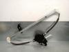 Motor de acionamento de vidro da porta dianteira esquerda D6515958X MAZDA