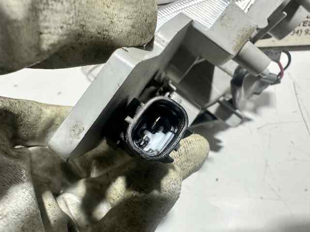 DB2R51360 MAZDA Поворотник левый купить в Одесса