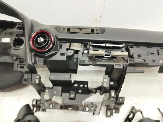 DB2W60400B02 MAZDA Торпедо купить в Черкассы