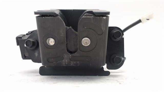 Fecho de tampa de porta-malas (de 3ª/5ª porta traseira) Mazda 2 1 DY