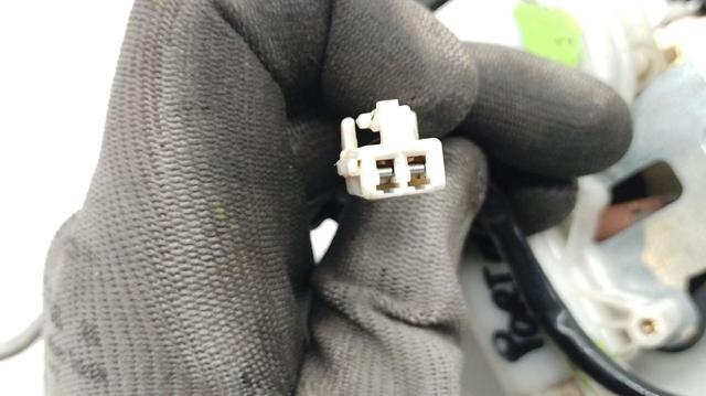 Fecho de tampa de porta-malas (de 3ª/5ª porta traseira) Mazda 2 1 DY