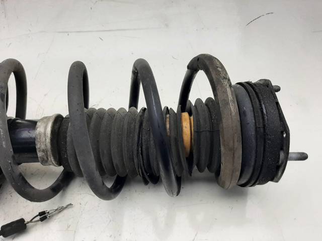 DF7134700G MAZDA Амортизатор передний правый купить в Киев