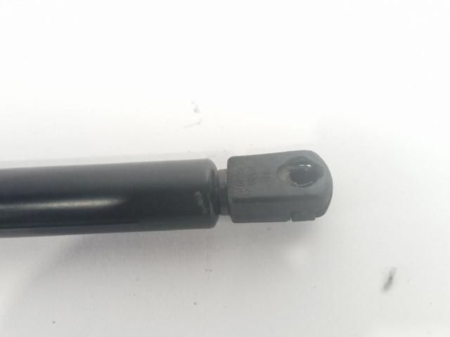 DS73F16C827AC Амортизатор капота купить Одесса