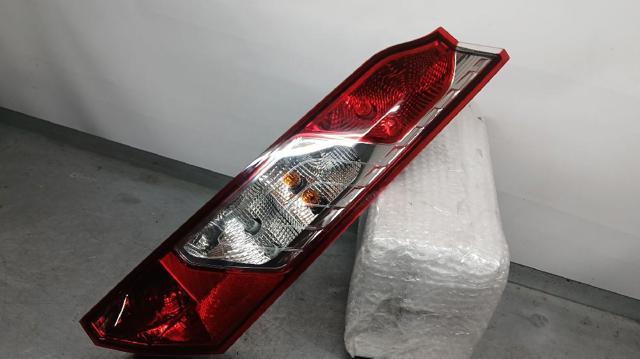 FORD DT1113404AD Фонарь задний правый в наличии Хмельницкий