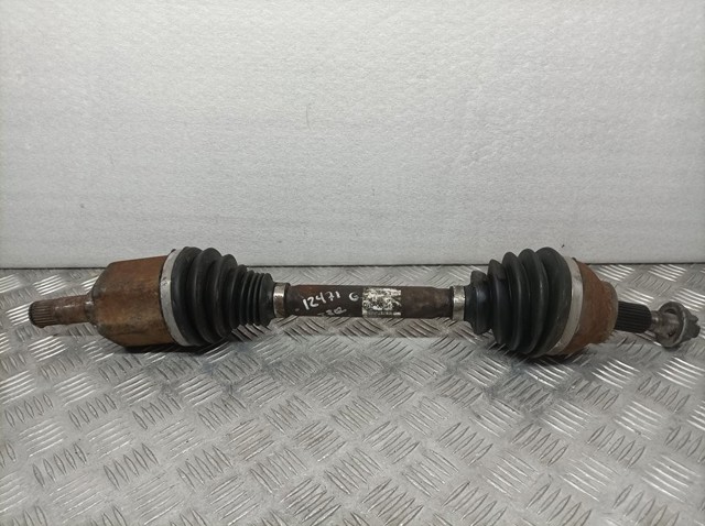FORD DV6P3B437BA Полуось (привод) передняя левая в наличии Черкассы