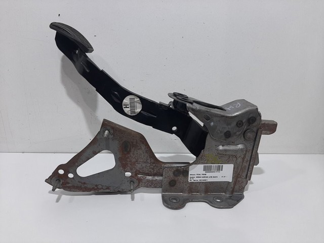 E001046X11 NISSAN купить в Ужгород