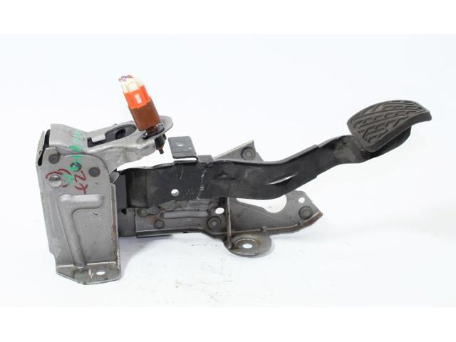 E001046X11 NISSAN купить в Черновцы