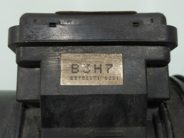 E5T51171 MAZDA ДМРВ купить в Каменское
