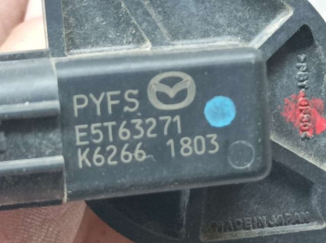 E5T63271 Датчик потока (расхода) воздуха, расходомер M.A.F. - (Mass Airflow) купить Киев