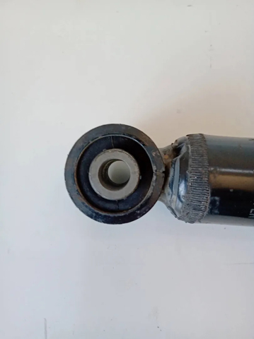 E62103VU0B NISSAN Амортизатор задний купить в Чернигов
