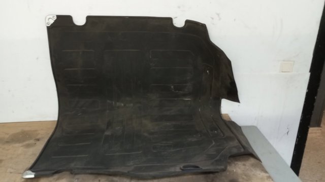 EAH500090PMA LAND ROVER Коврик в багажник купить в Тернополь