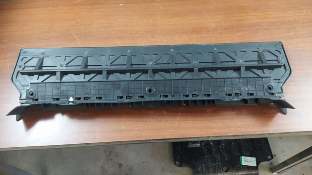 LAND ROVER EBZ500011 в наличии Ужгород