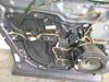 Mecanismo de acionamento de vidro da porta dianteira esquerda EG2159590B MAZDA