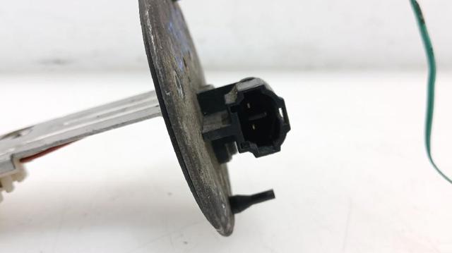 MAZDA EG2160970A Датчик уровня топлива в баке правый в наличии Ужгород
