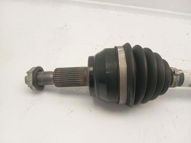 EJ323B437BB Полуось (привод) передняя левая купить Украина