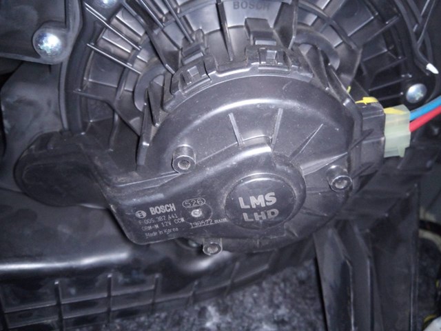 Motor de aquecimento para hyundai ix35 2.0 g4kd F00S3B2441