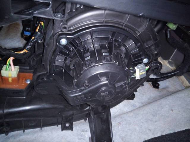 Motor de aquecimento para hyundai i30 ranchera estate car i30 (GD) 1.6 CRDI CAT / 0.12 - ... F00S3B2474