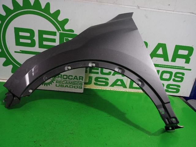 Pára-lama dianteiro esquerdo F31014EAMB NISSAN