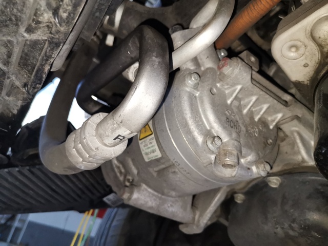 F502CWFAA04 HYUNDAI купить в Черновцы