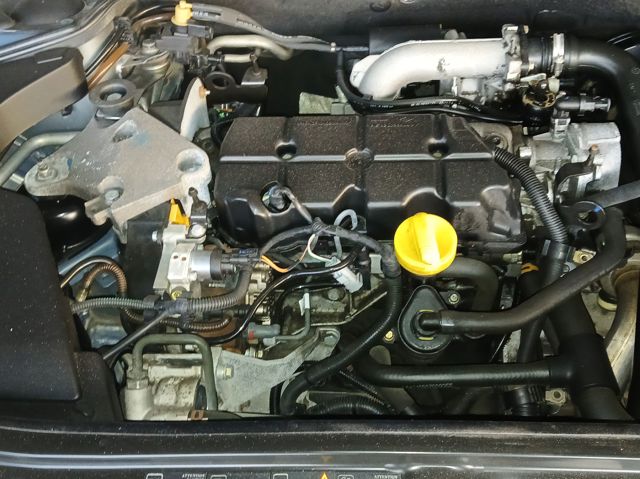 RENAULT F9Q674 Двигатель в сборе в наличии Житомир
