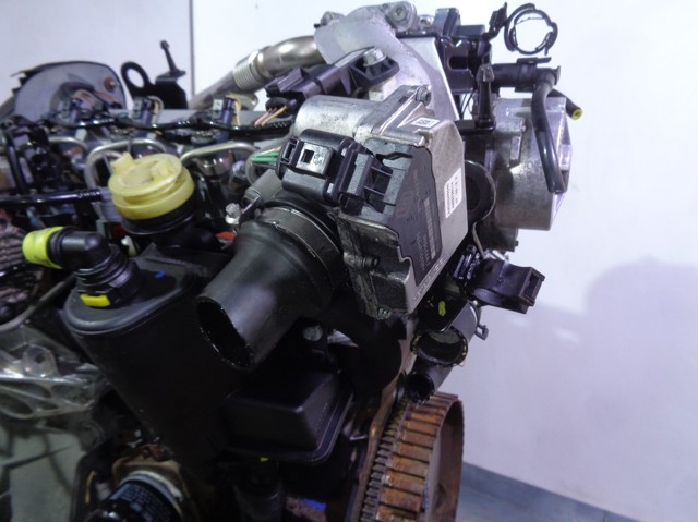 F9QJ803 RENAULT Двигатель купить в Украина