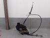 Fecho da porta dianteira esquerda FQJ000217 LAND ROVER