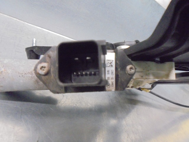 FR3Z7823394B Мотор стеклоподъемника двери передней правой купить Черкассы