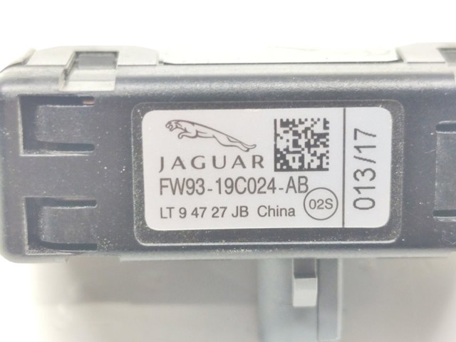 LAND ROVER FW9319C024AB в наличии Украина