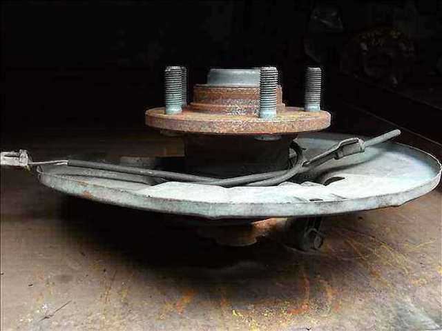 MAZDA G21B261B1 Цапфа задняя левая в наличии Киев