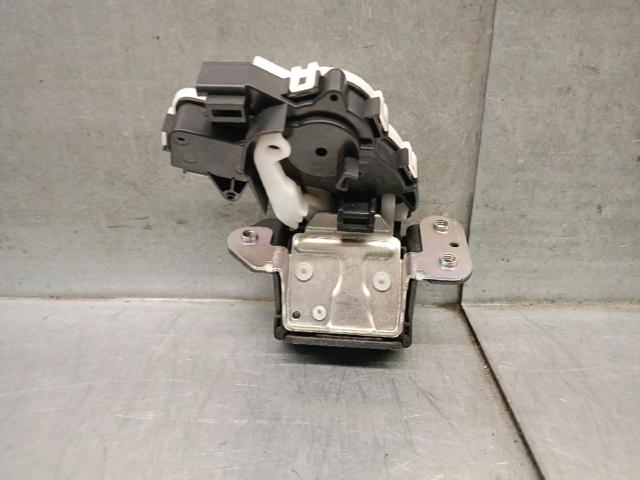 MAZDA G33M62310A Замок багажника в наличии Сумы