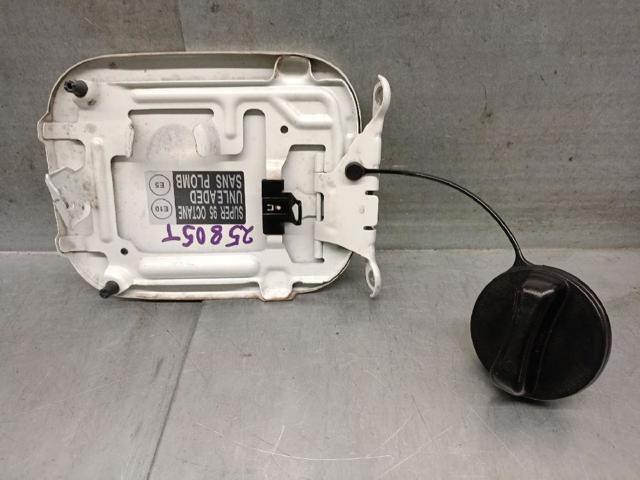 NISSAN G88304EAAA Лючок бензобака (топливного бака) в наличии Черновцы