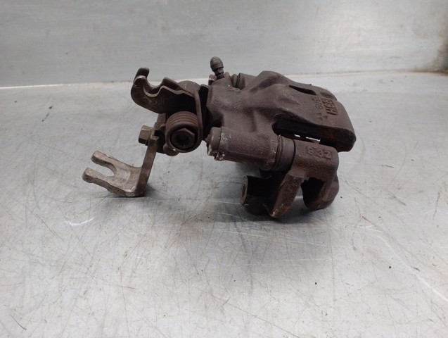 GA5R3361X MAZDA Суппорт тормозной передний правый купить в Полтава
