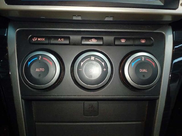 Climatização Mazda 6 hatchback 2.2 D R2 GAM761190B
