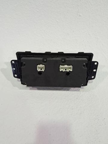 Unidade de controlo dos modos de aquecimento/condicionamento Mazda 6 GH