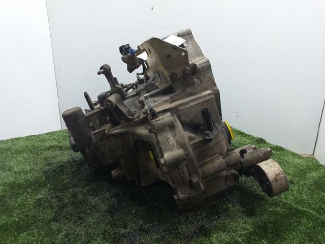 MAZDA GC0117100C КПП в сборе (механическая коробка передач) в наличии Ровно