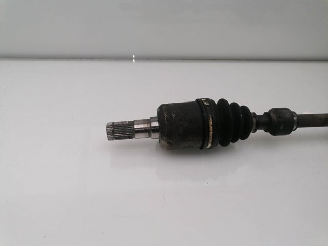 MAZDA GD402560XA Полуось (привод) передняя левая в наличии Житомир