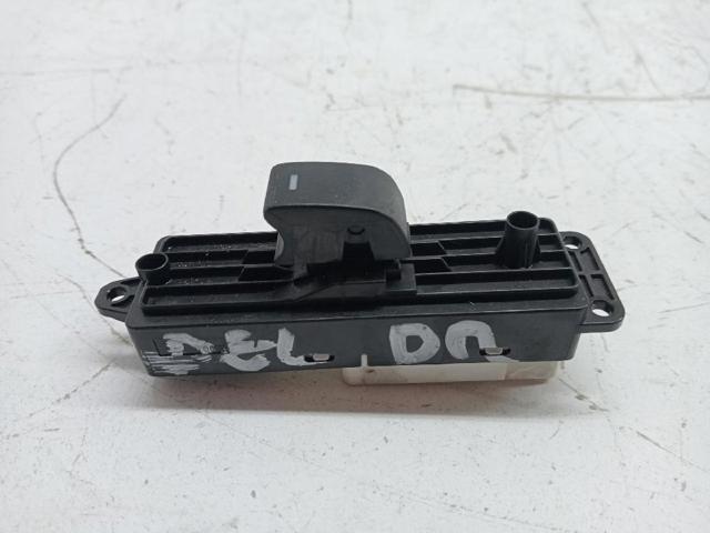 MAZDA GDK466370A Кнопка включения мотора стеклоподъемника передняя правая в наличии Тернополь